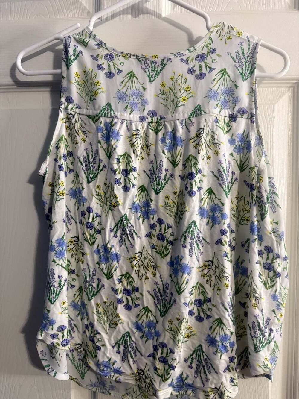 LOFT Petites Floral Print V-Neck Sleeveless Blouse Size SP - Picture 2 of 6